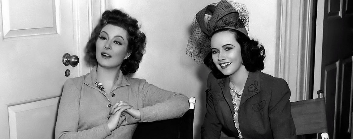 Teresa Wright, Greer Garson | "Mrs. Miniver" (1942)