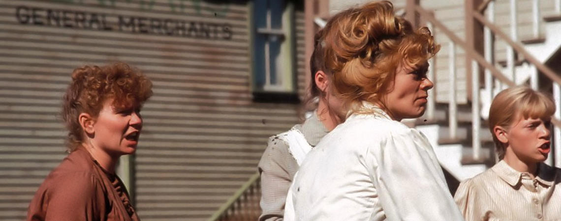 Beverley Elliott, Frances Fisher, Liisa Repo-Martell | "Unforgiven" (1992) *