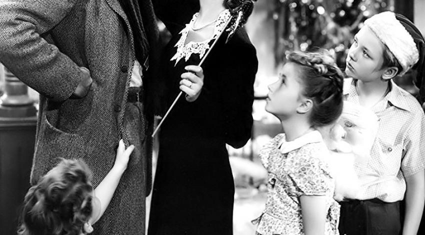 James Stewart, Donna Reed, Carol Coombs, Karolyn Grimes, Jimmy Hawkins | "It's a Wonderful Life" (1946)