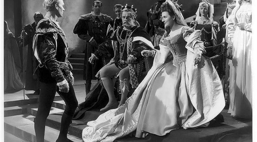 Laurence Olivier, Jean Simmons, Eileen Herlie, Basil Sydney | "Hamlet" (1948) *